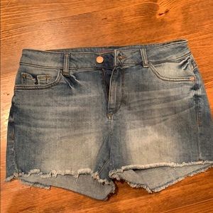DL1961 Jean cut off shorts